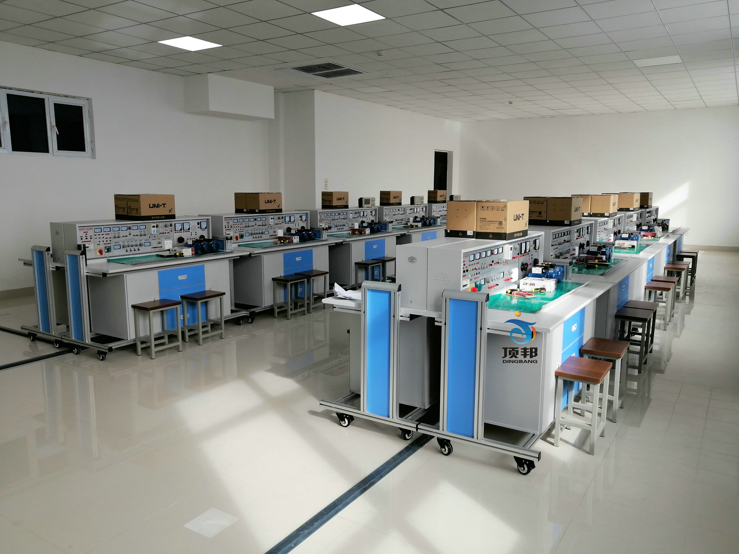 ͨ��늹������������τ�(d��ng)����ֱ��늙C(j��)���ĺ�һ��(sh��)�(y��n)�ҳ����O(sh��)��