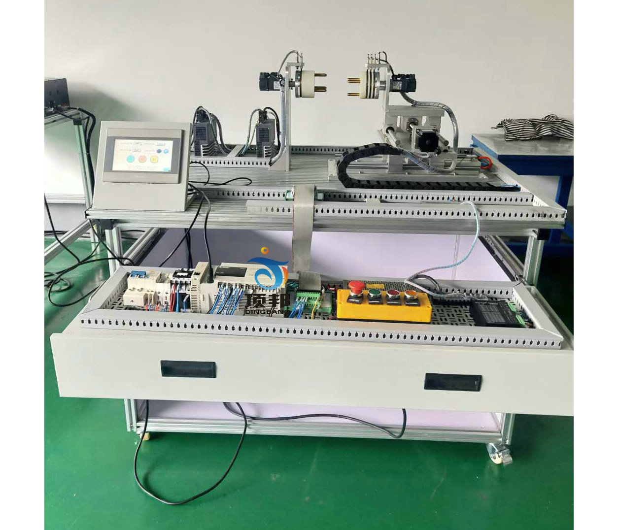 步進伺服控制綜合實訓(xùn)平臺