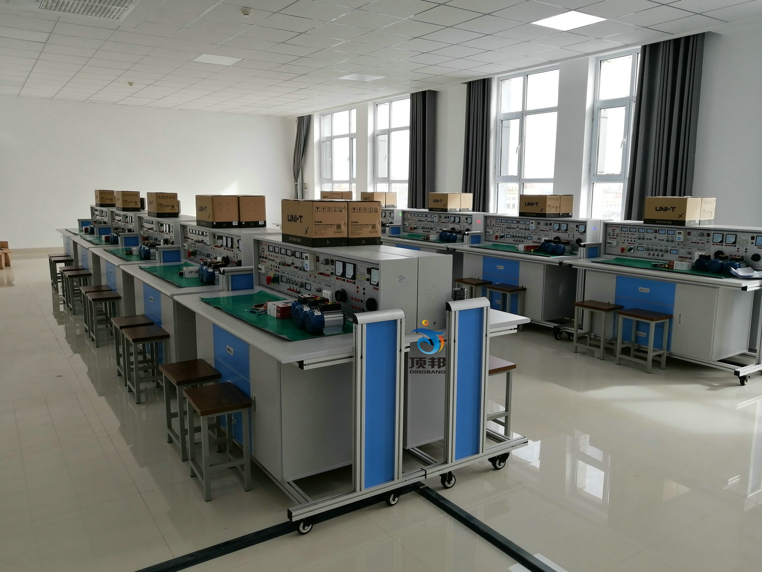 ͨ��늹������������τ�(d��ng)����ֱ��늙C(j��)���ĺ�һ��(sh��)�(y��n)���O(sh��)��