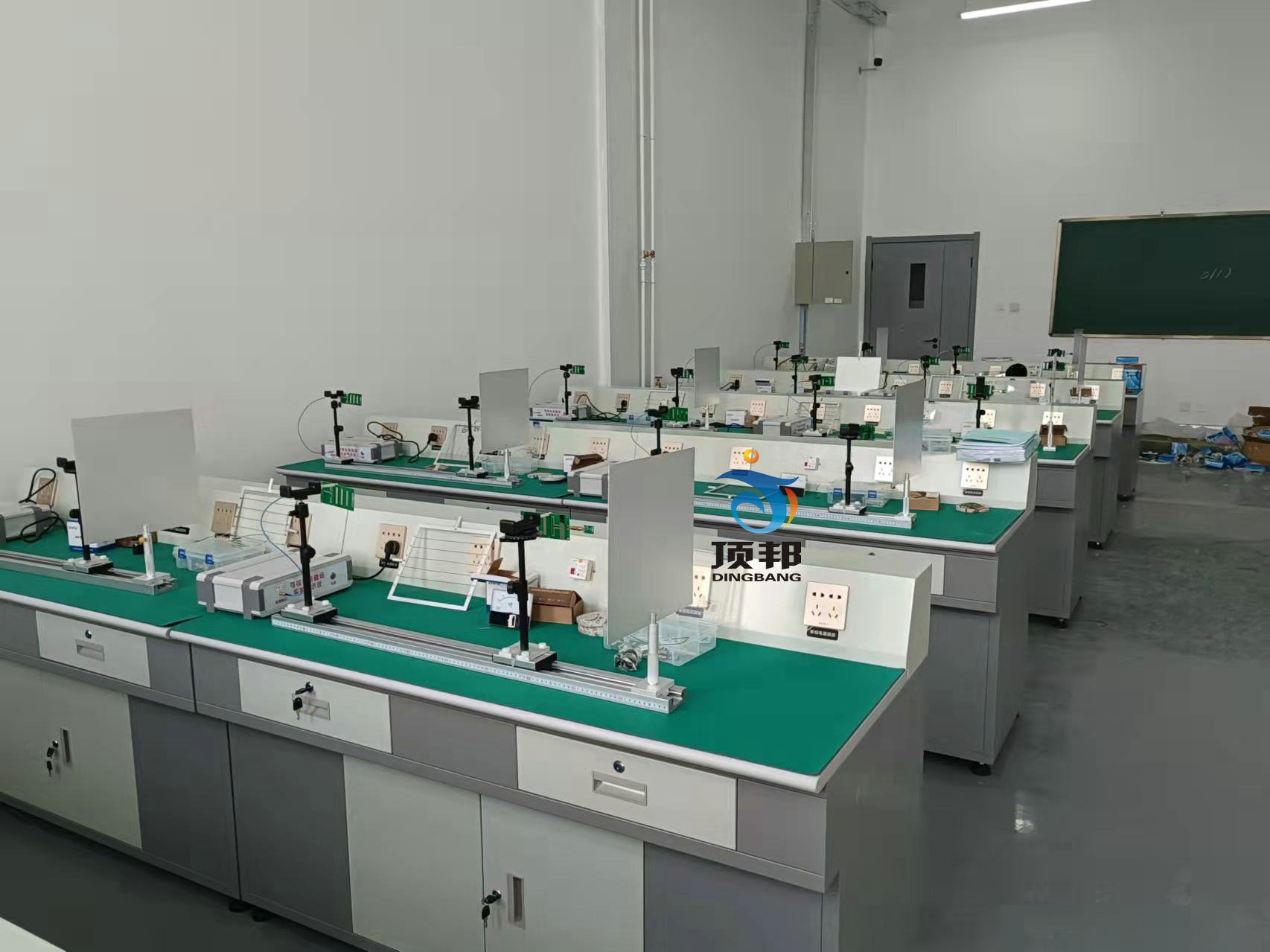 電磁場電磁波可視化教學(xué)實(shí)驗(yàn)系統(tǒng)