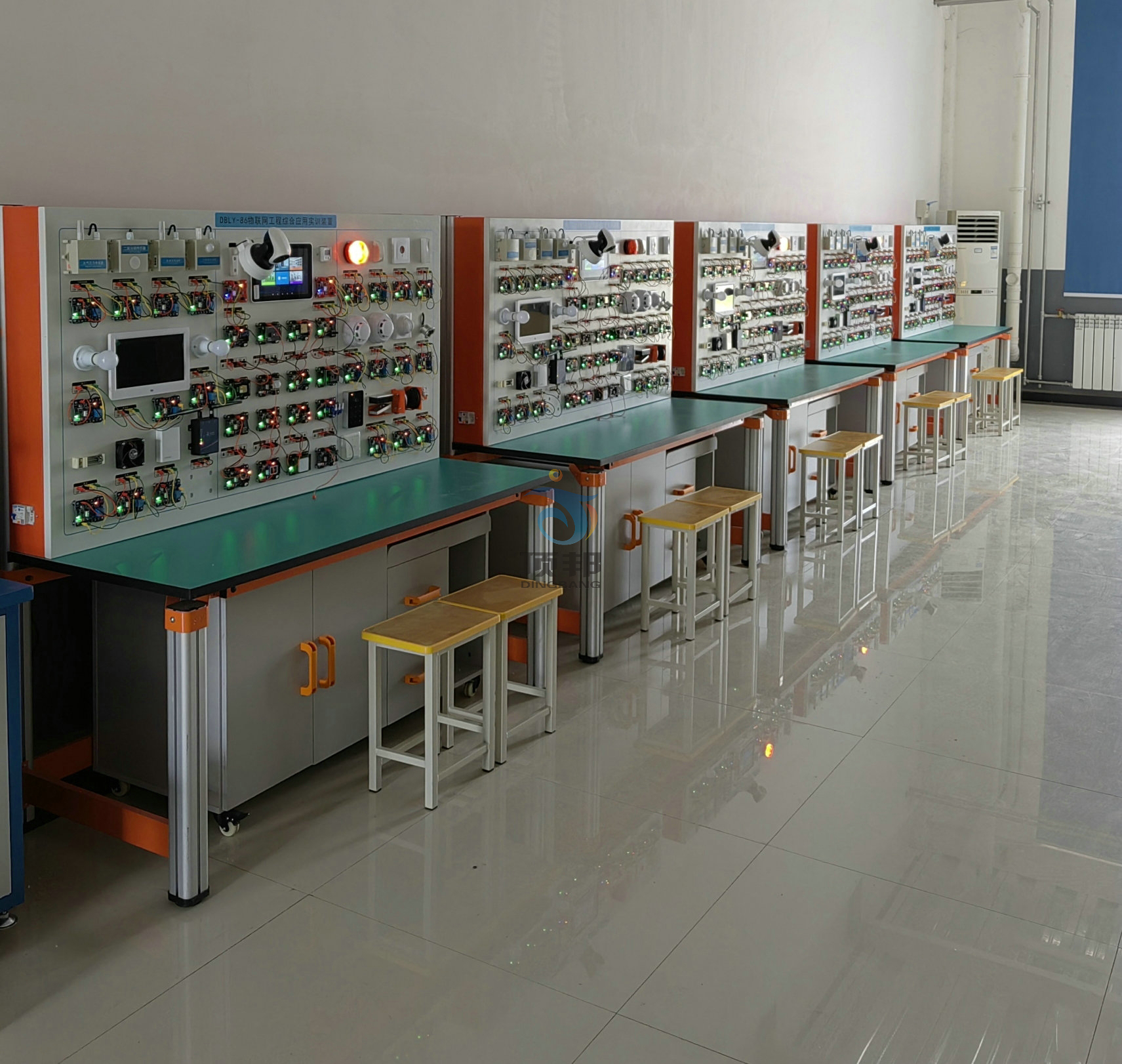 物聯(lián)網(wǎng)工程綜合應(yīng)用實(shí)訓(xùn)裝置