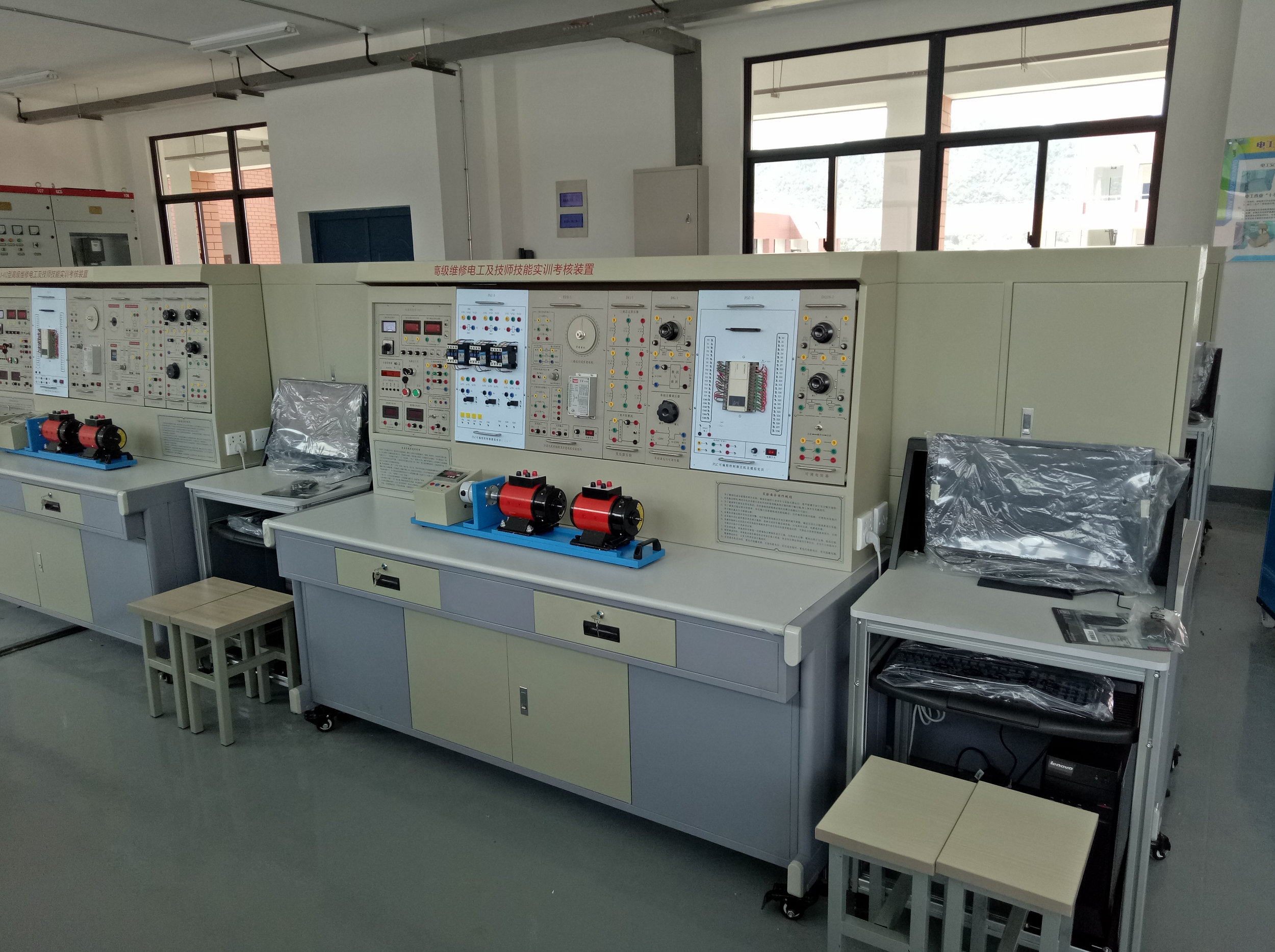 高級維修電工及技師技能實訓考核裝置