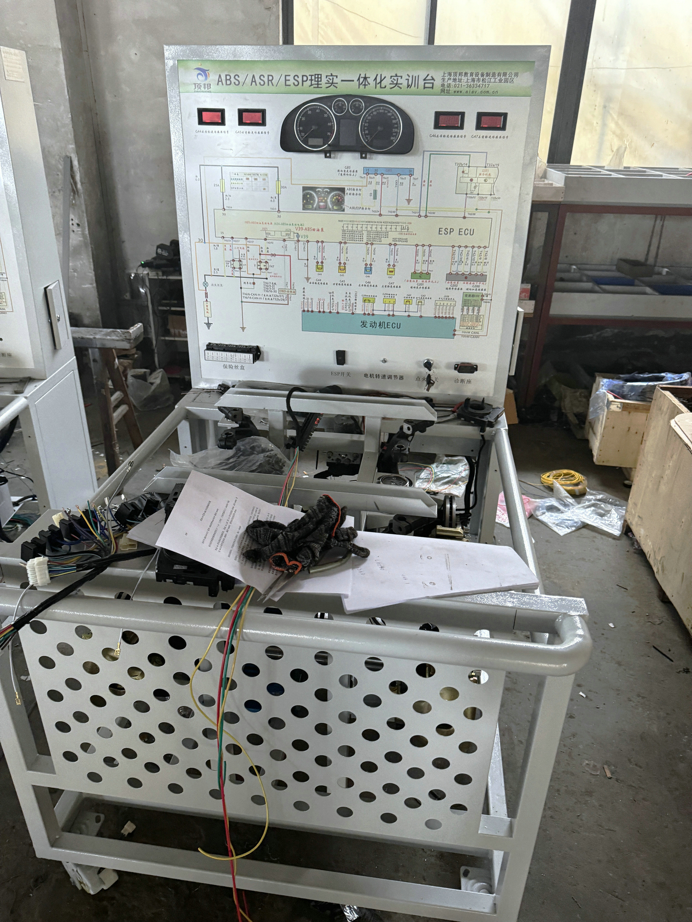 ABS/ASR/ESP制動系統(tǒng)實訓臺