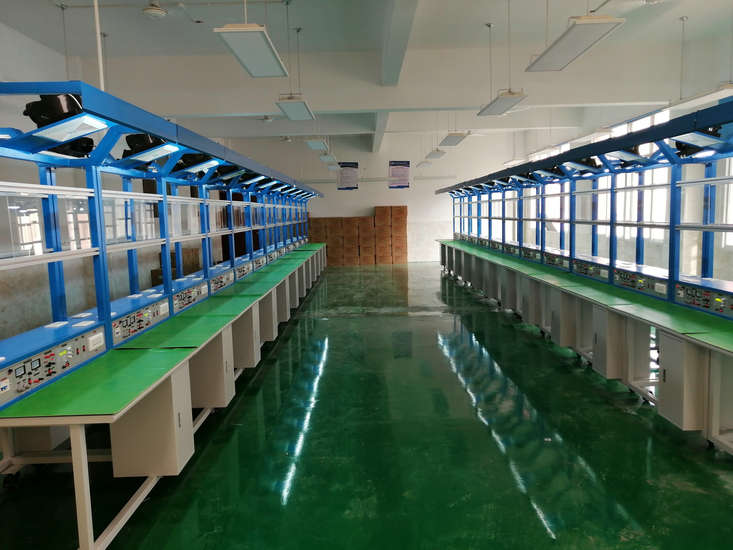 電子產(chǎn)品焊接裝配實訓臺