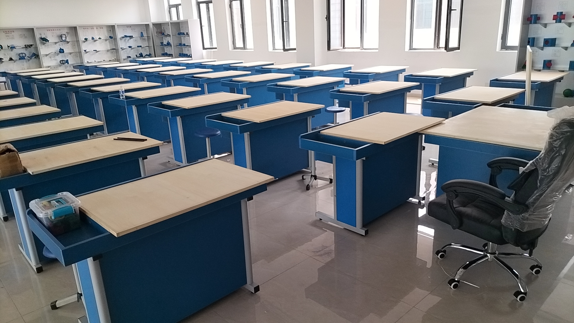 �����L�D��