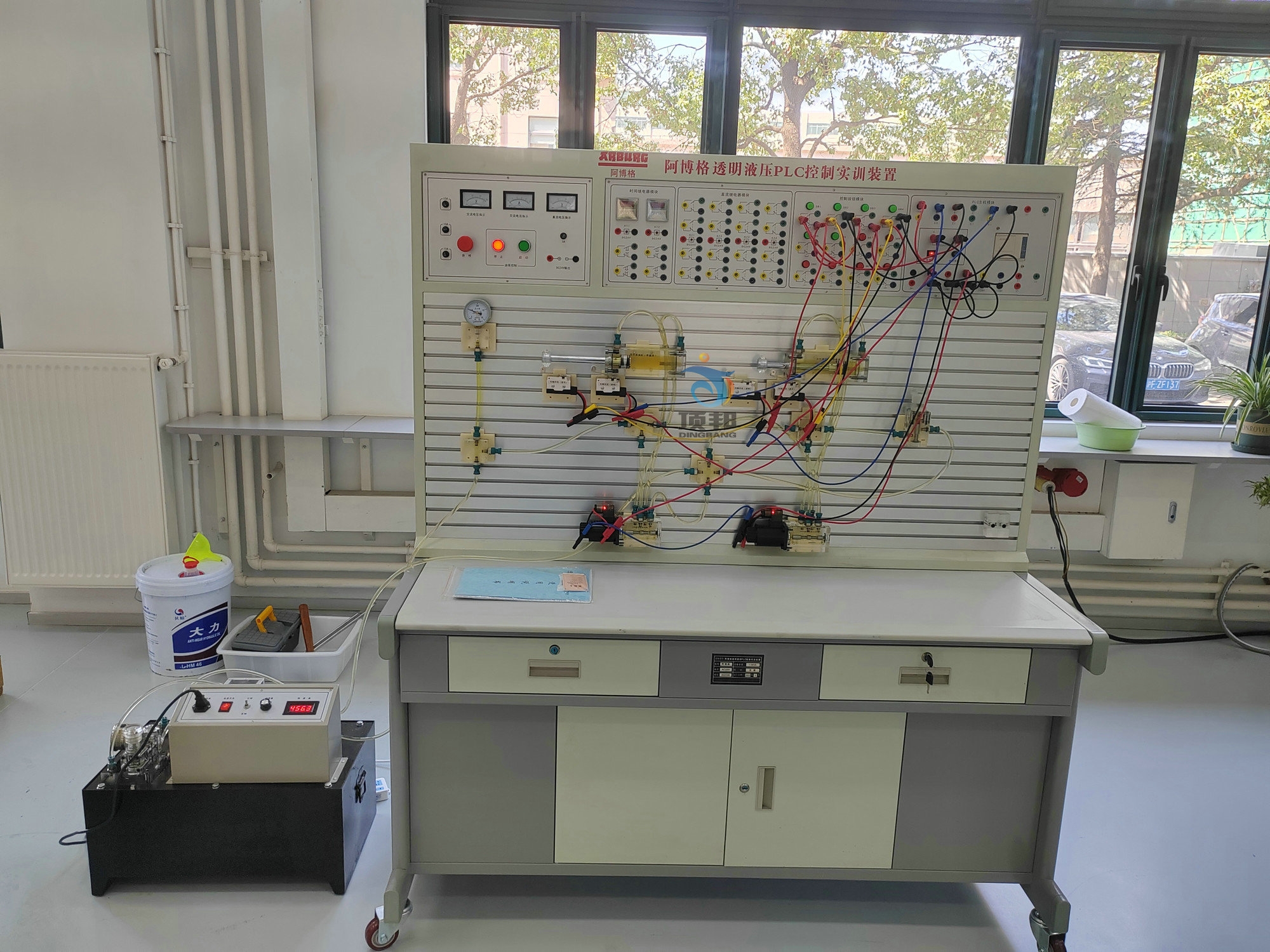 ͸��Һ��PLC���ƌ�(sh��)Ӗ(x��n)�b��