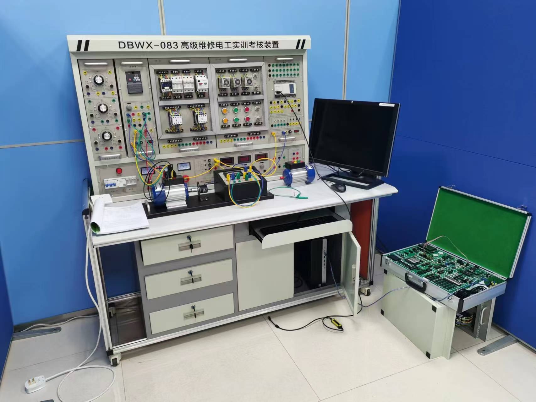 高級維修電工實訓考核裝置